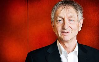 “AI教父”辛頓:面對(duì)“失控AI”拔電源就好?恐怕你做不到!