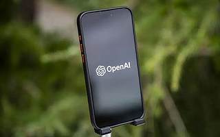 苹果接近与OpenAI达成协议，iOS 18 将内置 ChatGPT