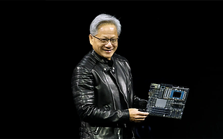 黄仁勋GTC 2025演讲（2 万字实录）：物理AI是英伟达核心方向