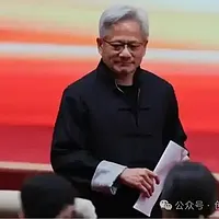穿唐装的“夸夸推销员”黄仁勋