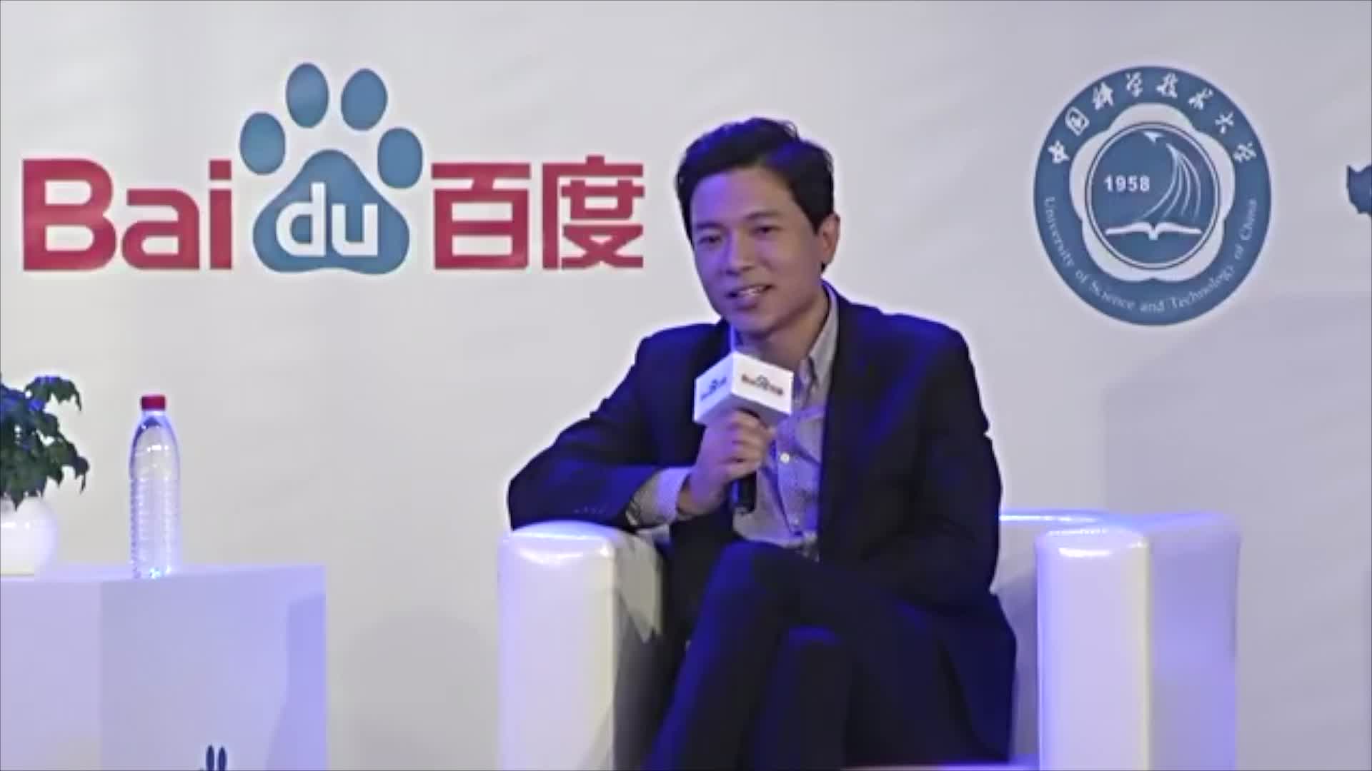 面对质疑李彦宏如何冷静处理