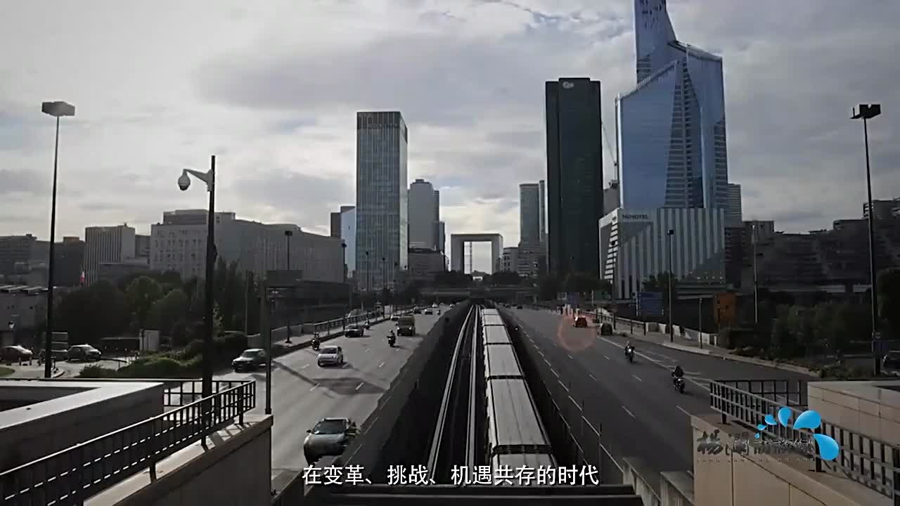 王大威如何看待自己的职业定位和转换