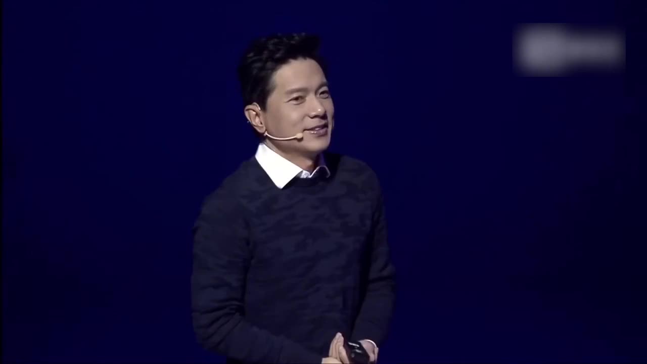 2017百度世界大会，颜值爆表的“厂长”李彦宏讲了什么？