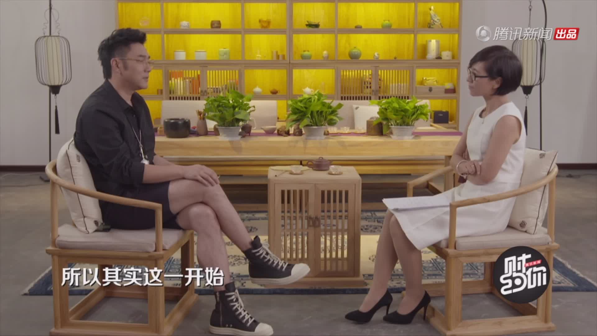 林依轮饭局上获投资，过气歌手变亿万富豪