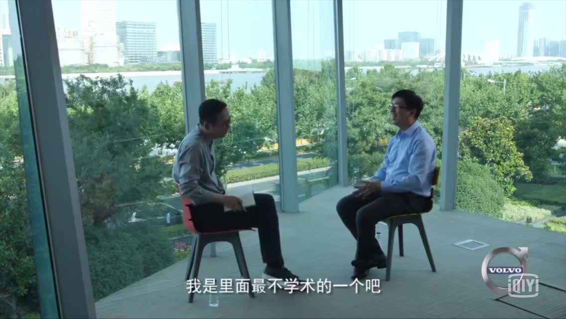 商汤这个公司的CEO　居然是石头剪子布选出来的~